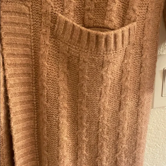 Elegant Brown Cable Knit Cardigan